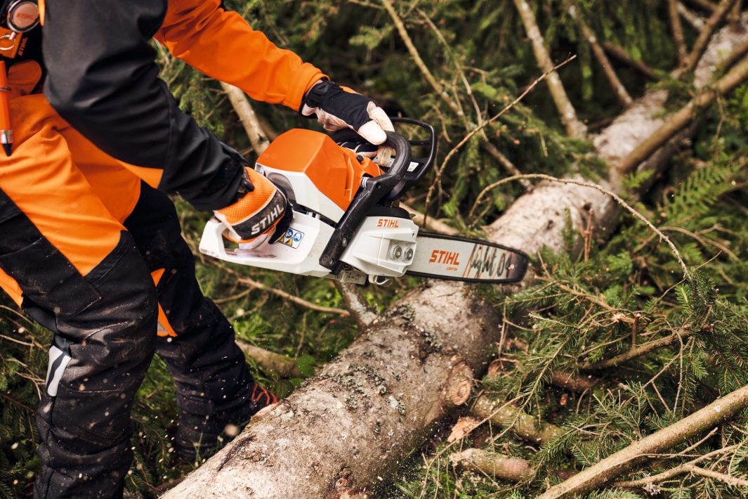 A.P.SHOP│林業プロ待望の最新チェンソー「STIHL MS 400 C-M」 遂に